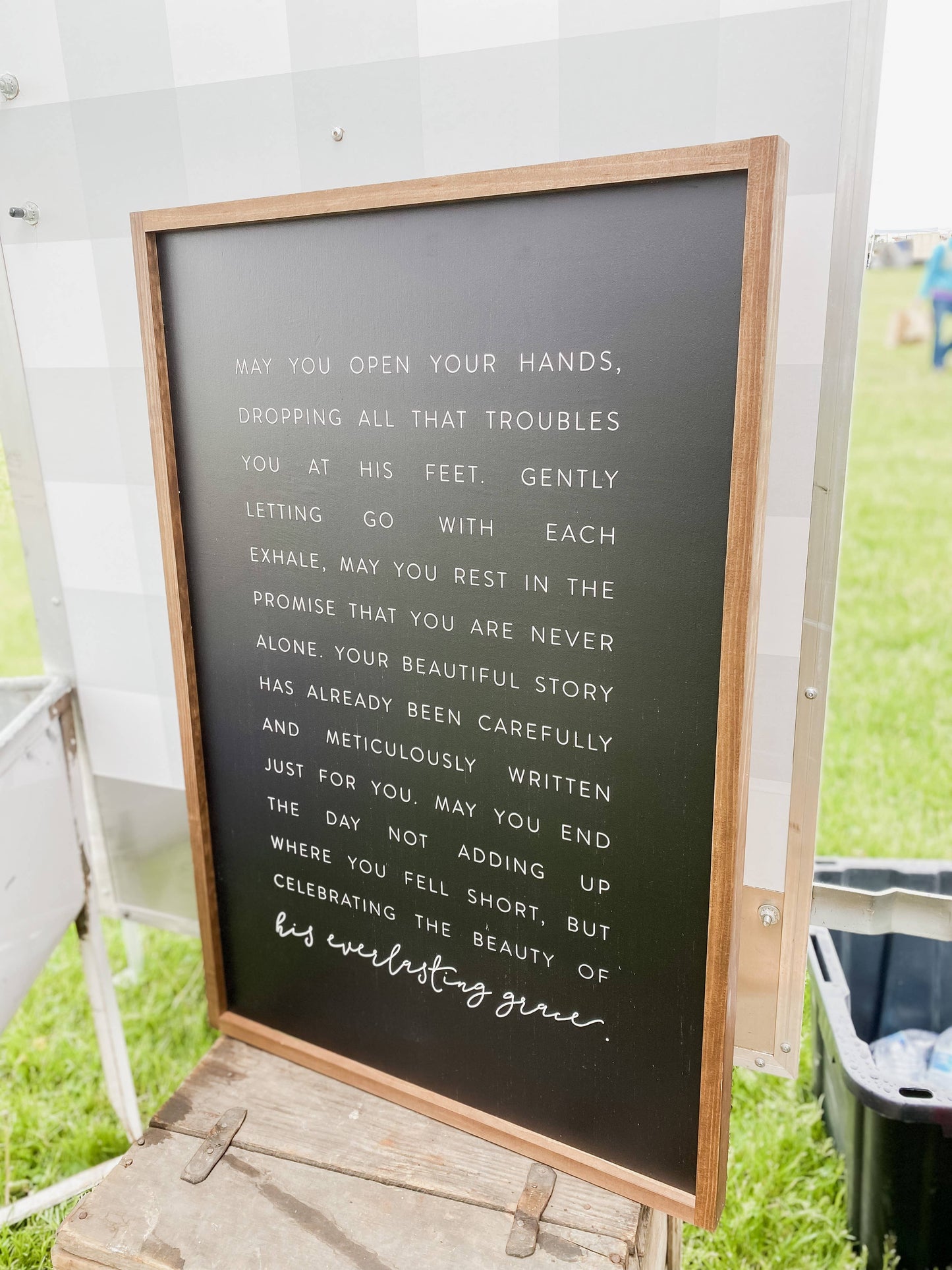 His Everlasting Grace | Wall Decor