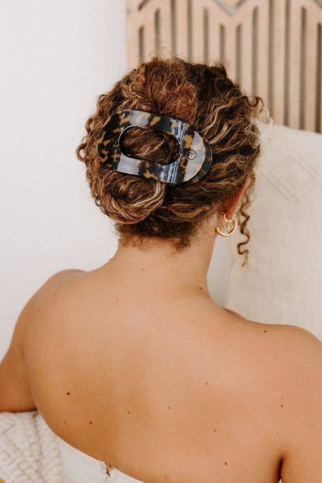 Tortoise Medium Flat Round Clip