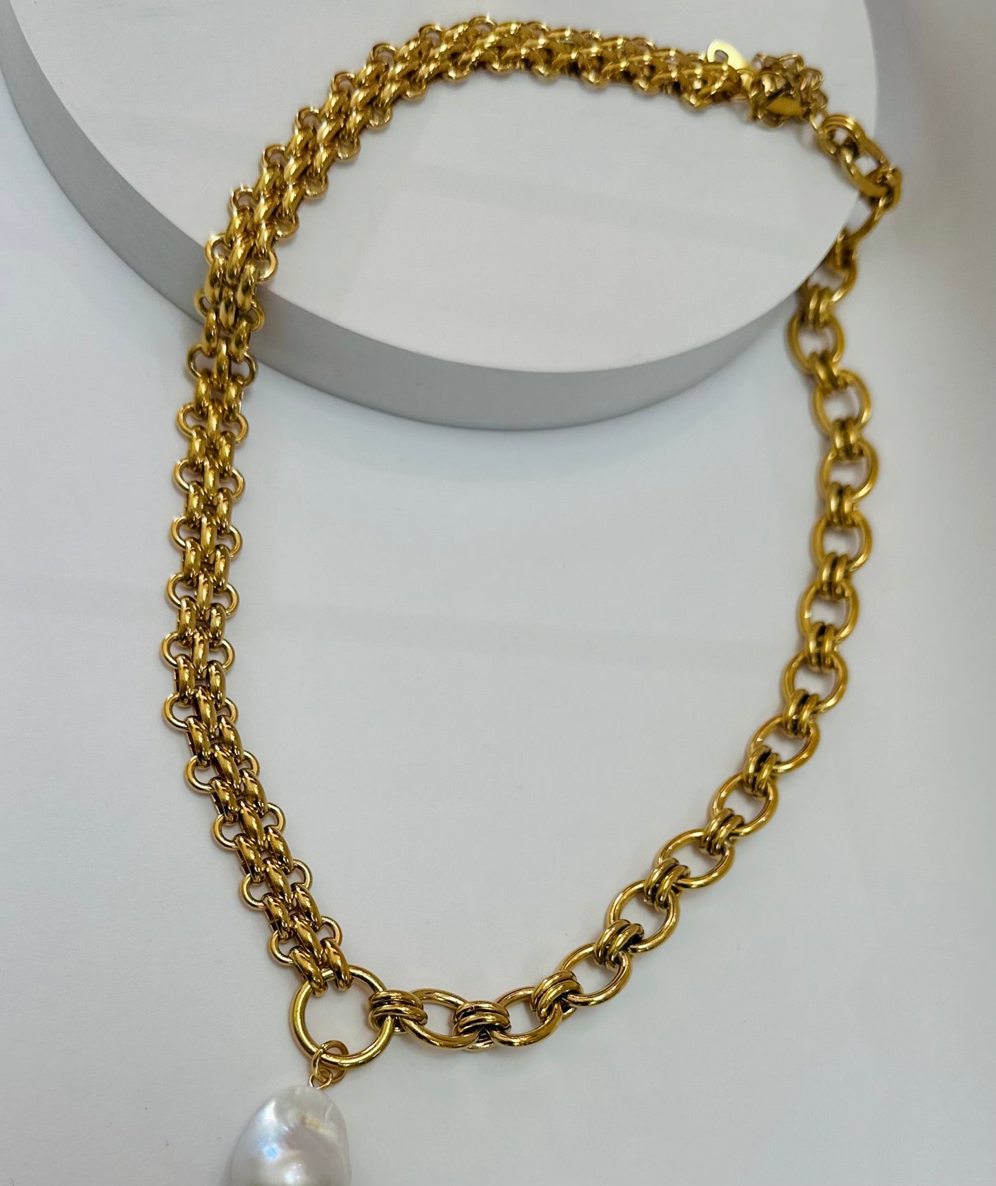 Luminous Amber Necklace