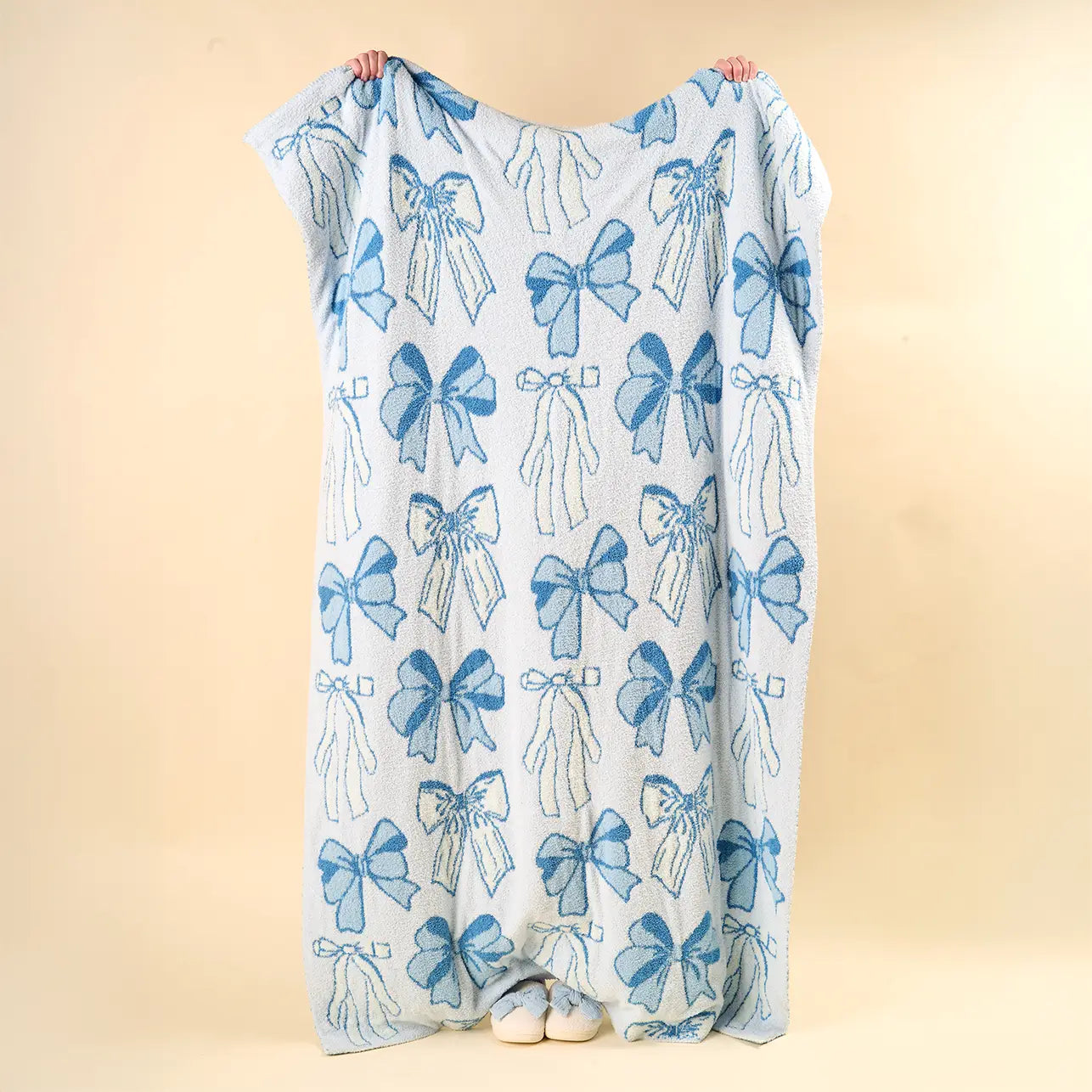Blushing Bows Blue Blanket