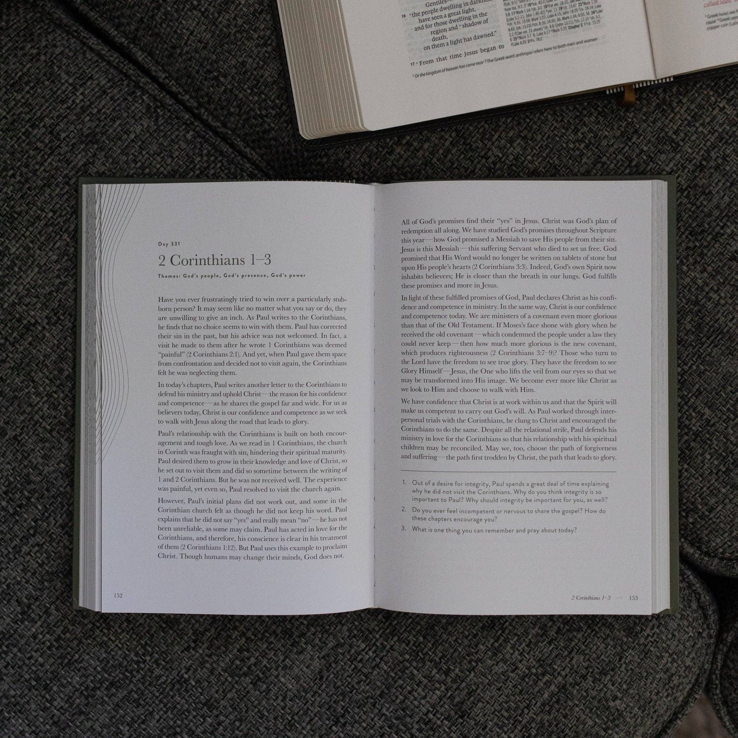 A Year in the Bible Volume 4: Matthew-Revelation | Men's Study