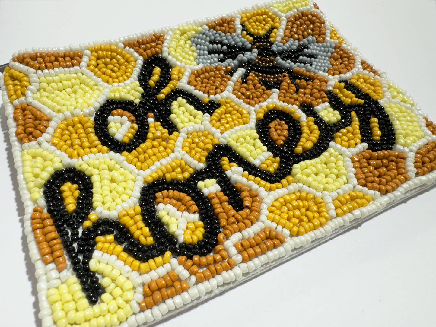 OH HONEY Beaded Mani Coin Purse