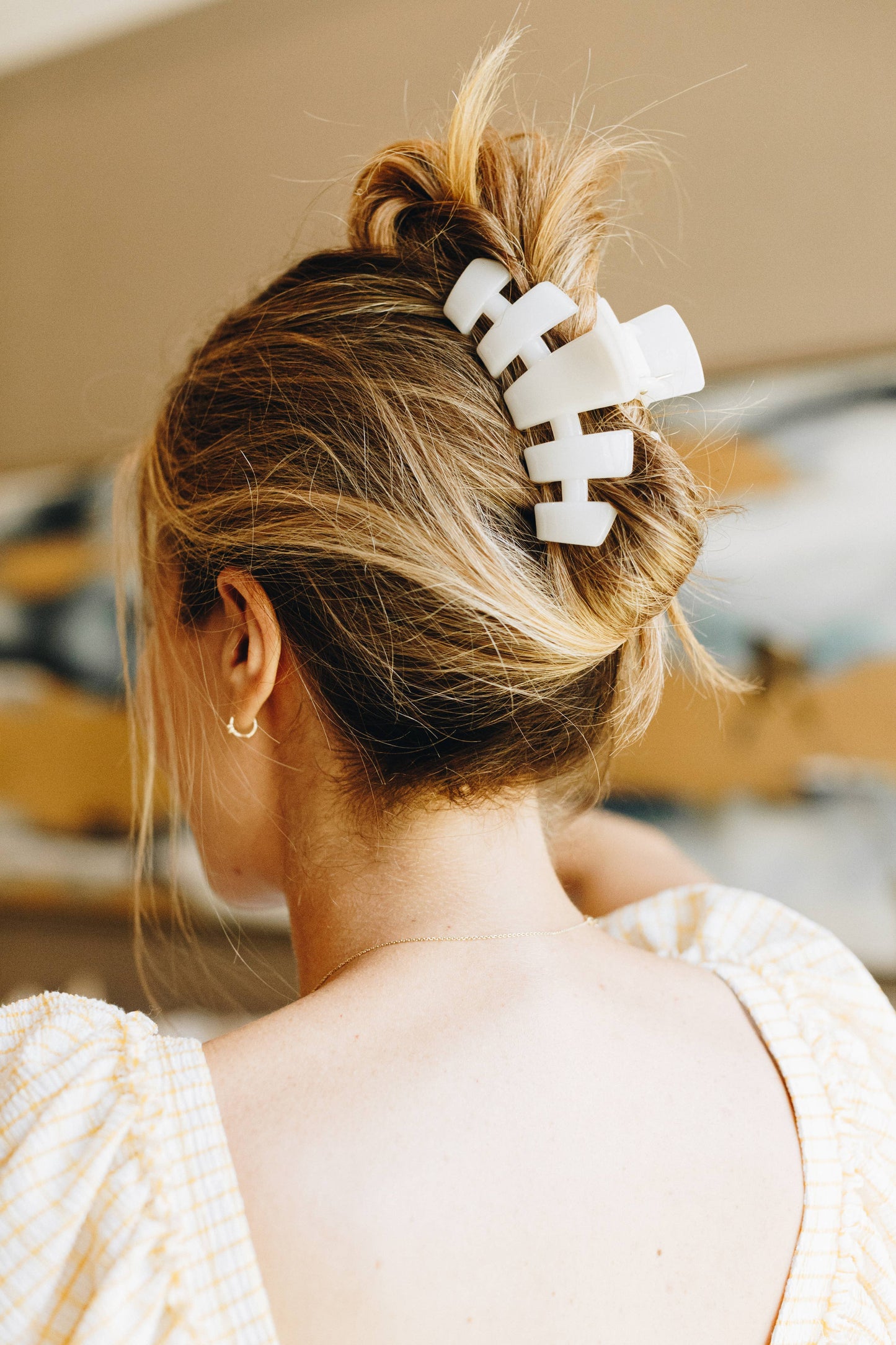 Classic Large Coconut White Hair Clip