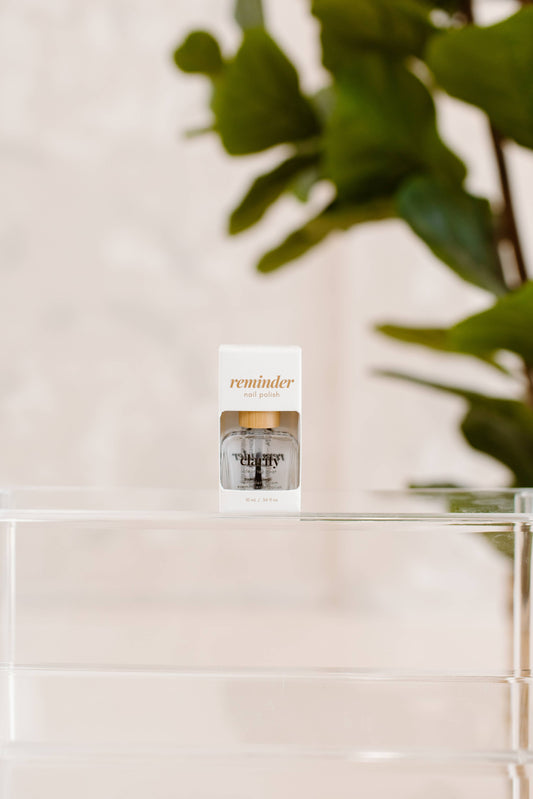 Clarity: Nail Polish Top Coat