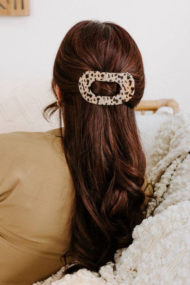 Round Large Blonde Tortoise Flat Hair Clip