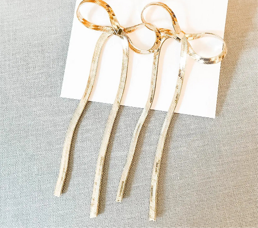 Chic Gold Bow Earrings