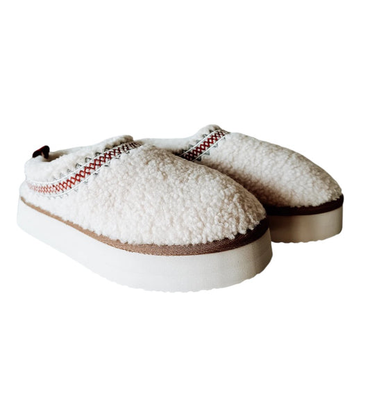 Very G Hug Platform Slippers