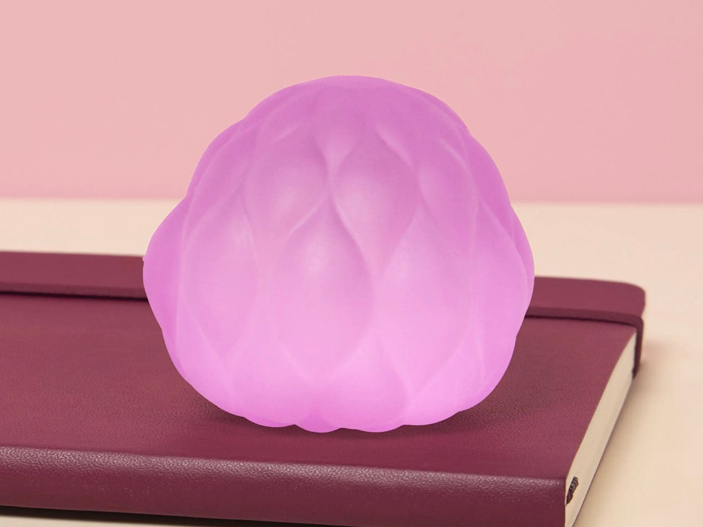 SPEKS. Textured Ball Squishy