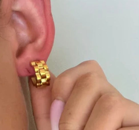 Rolly Golden Hoops