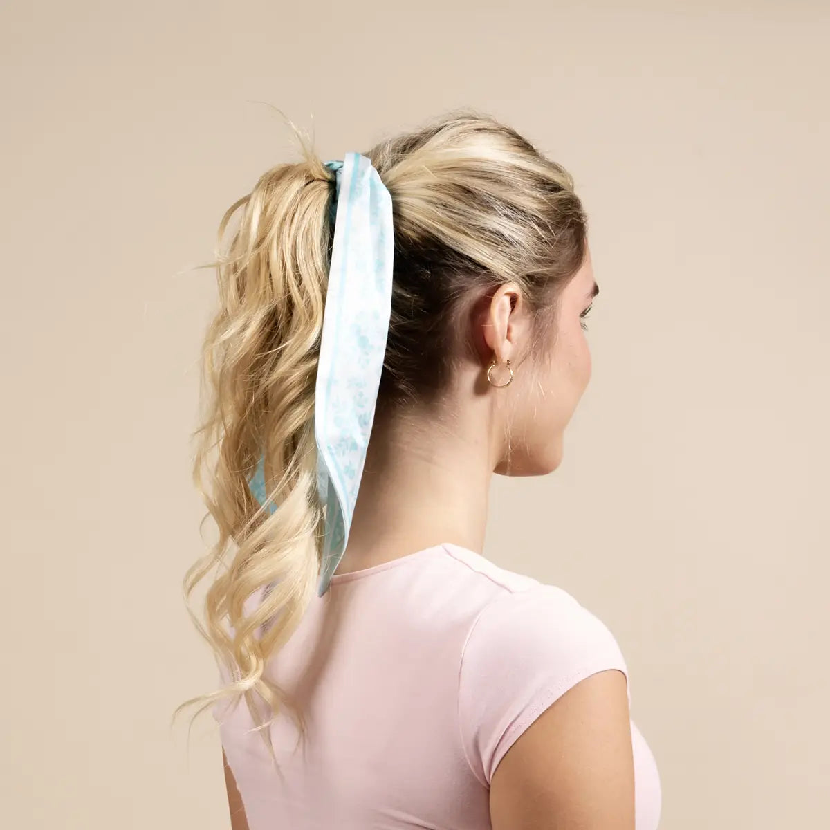 Twirl & Tie Scarf