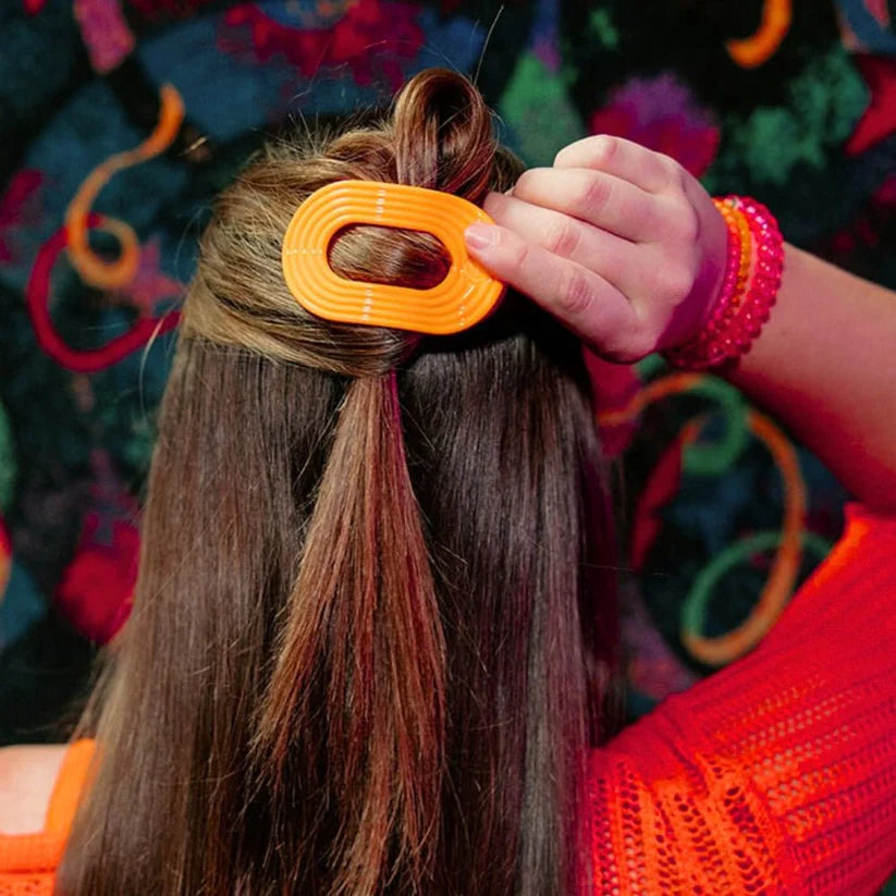Day Rave Flat Round Clip