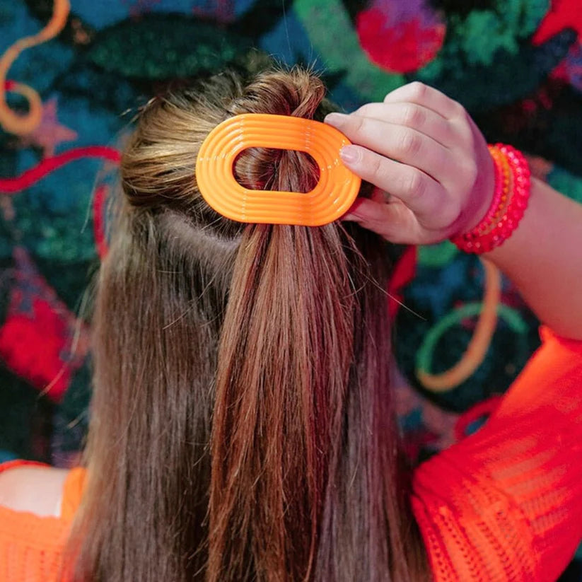 Day Rave Flat Round Clip