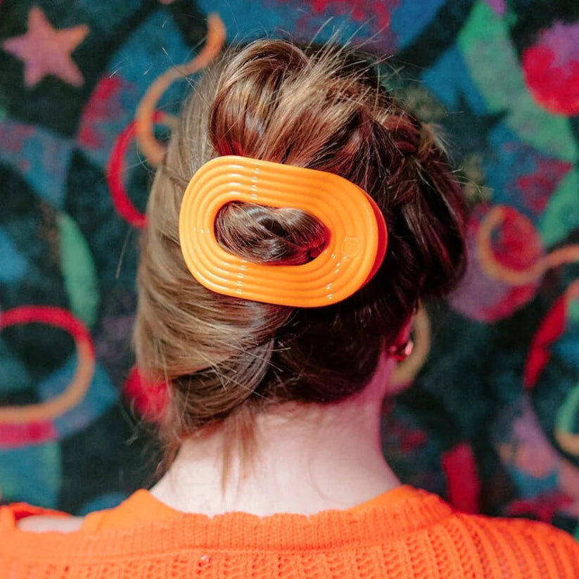 Day Rave Flat Round Clip