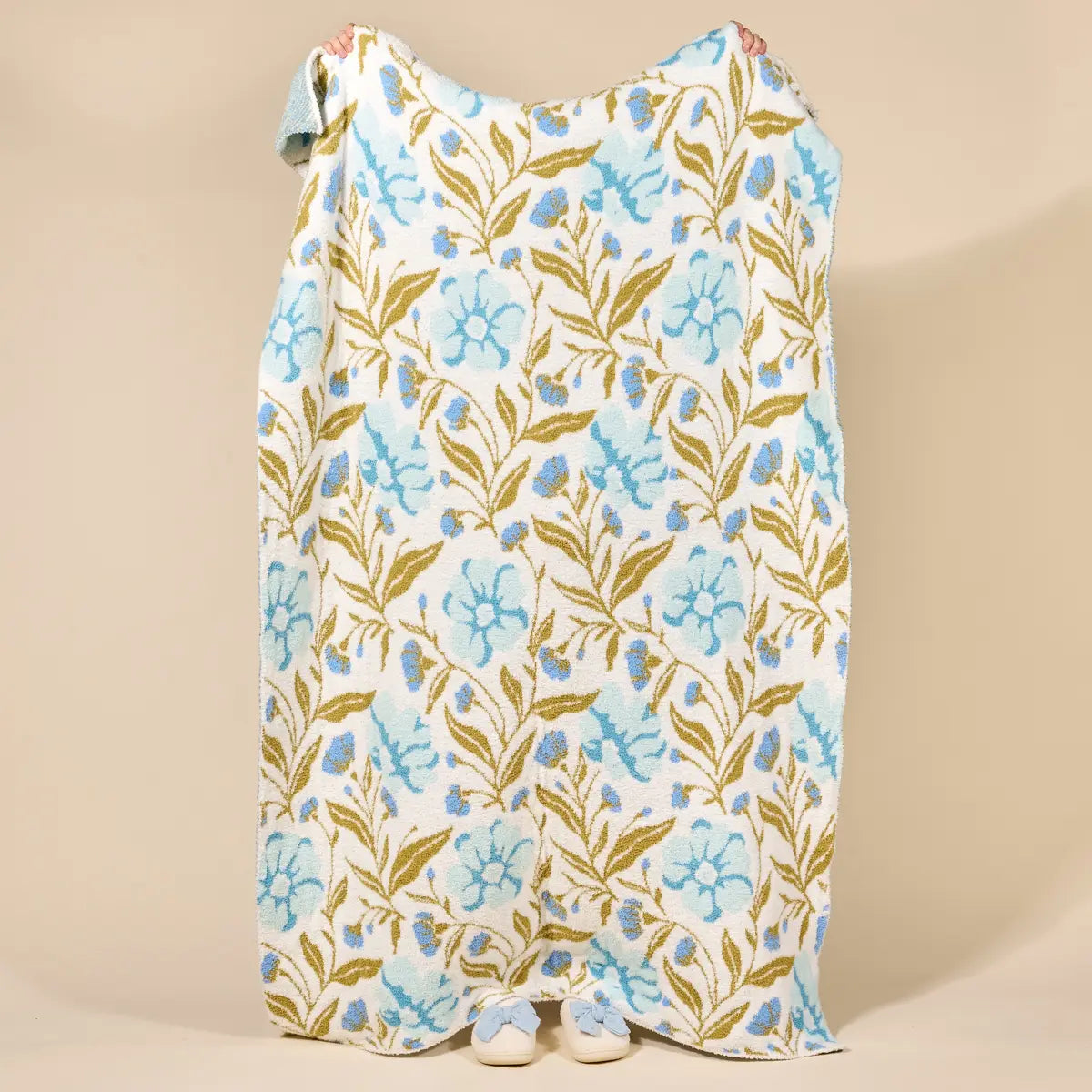 Poppin’ Petals Aqua Blanket