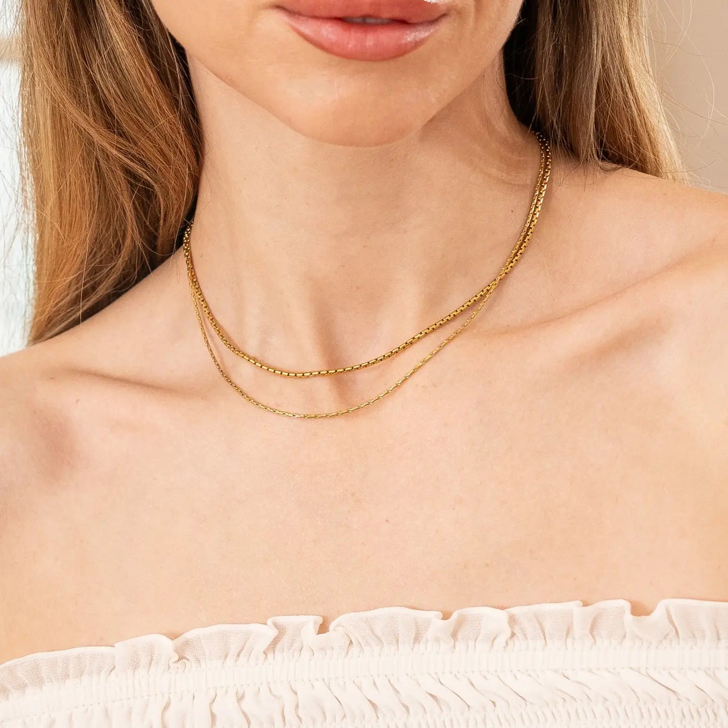 Lily Necklace