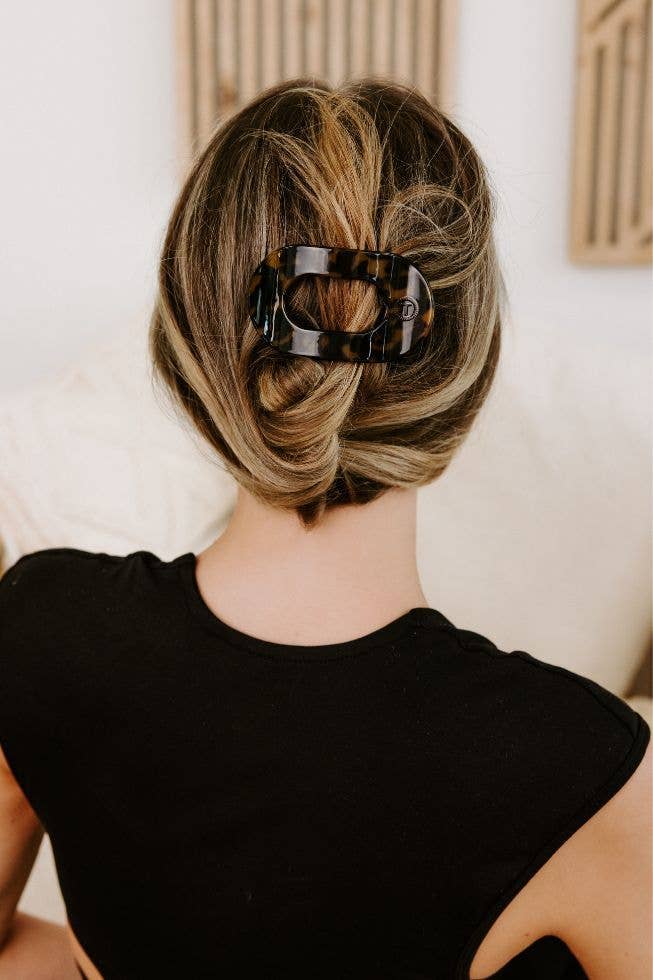 Round Tortoise Small Flat Hair Clip